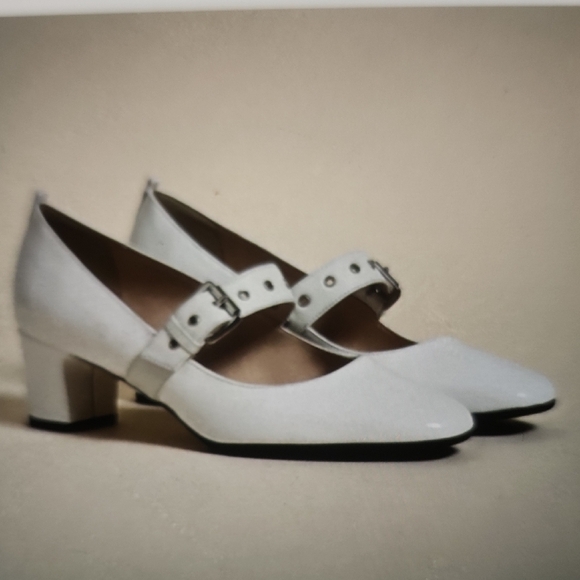 SJP Pratt Blanc By Sarah Jessica Parker Size 36 1/2 - Picture 1 of 9